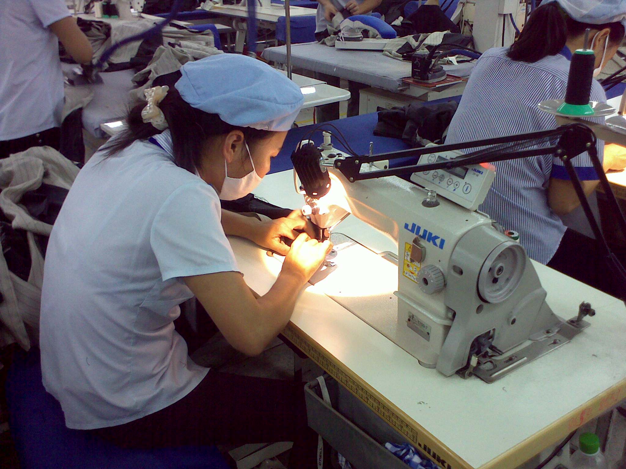 Đèn LED trên Tạp chí Vietnam Potentials